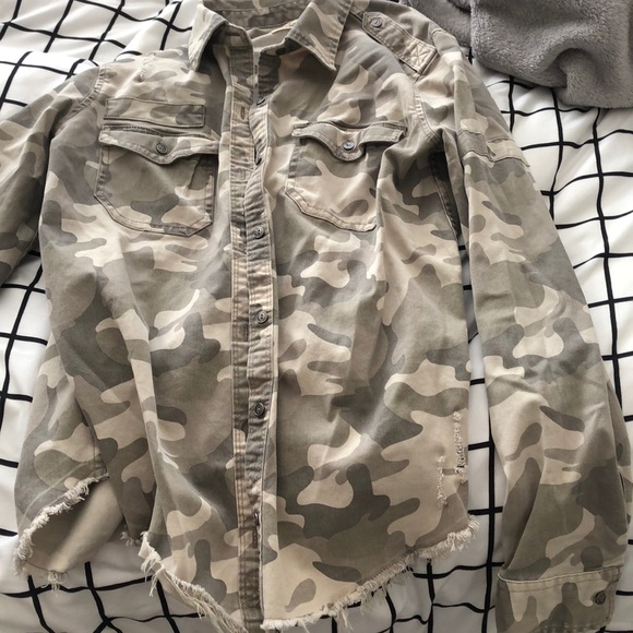 Hollister camo army jacket size small - Picture 3 of 4